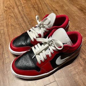 Nike air Jordan 1s low